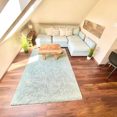 Wood Deluxe Belvaros